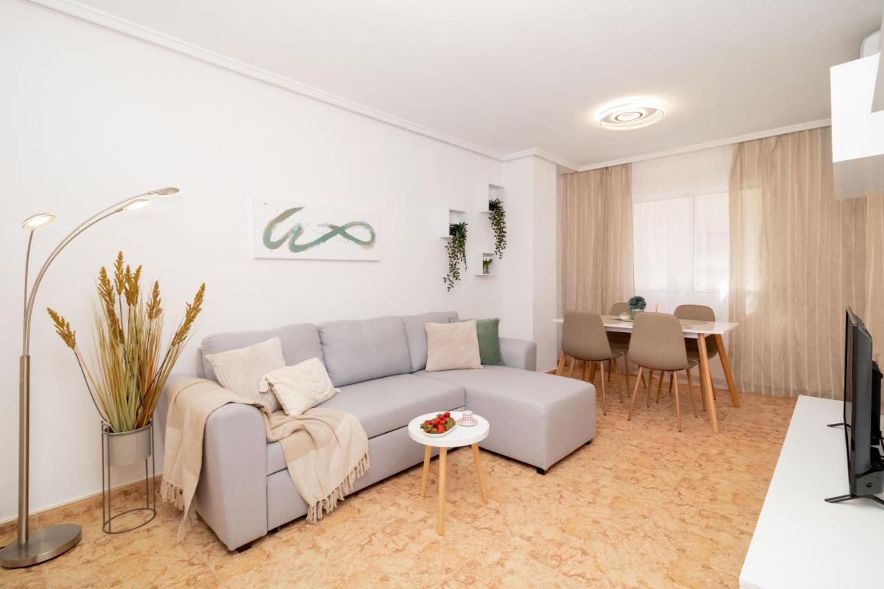 Piso En El Centro Leilighet Torrevieja Eksteriør bilde
