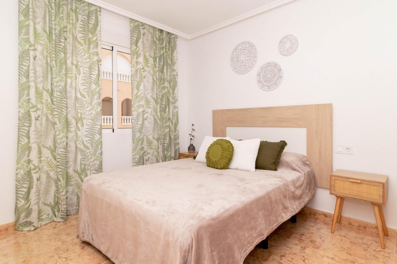 Piso En El Centro Leilighet Torrevieja Eksteriør bilde