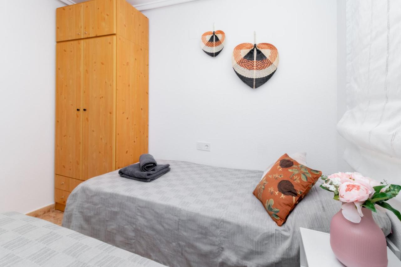 Piso En El Centro Leilighet Torrevieja Eksteriør bilde